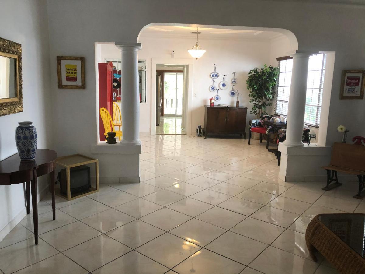 Habitación en casa particular Private In The Heart Of Calle Ocho