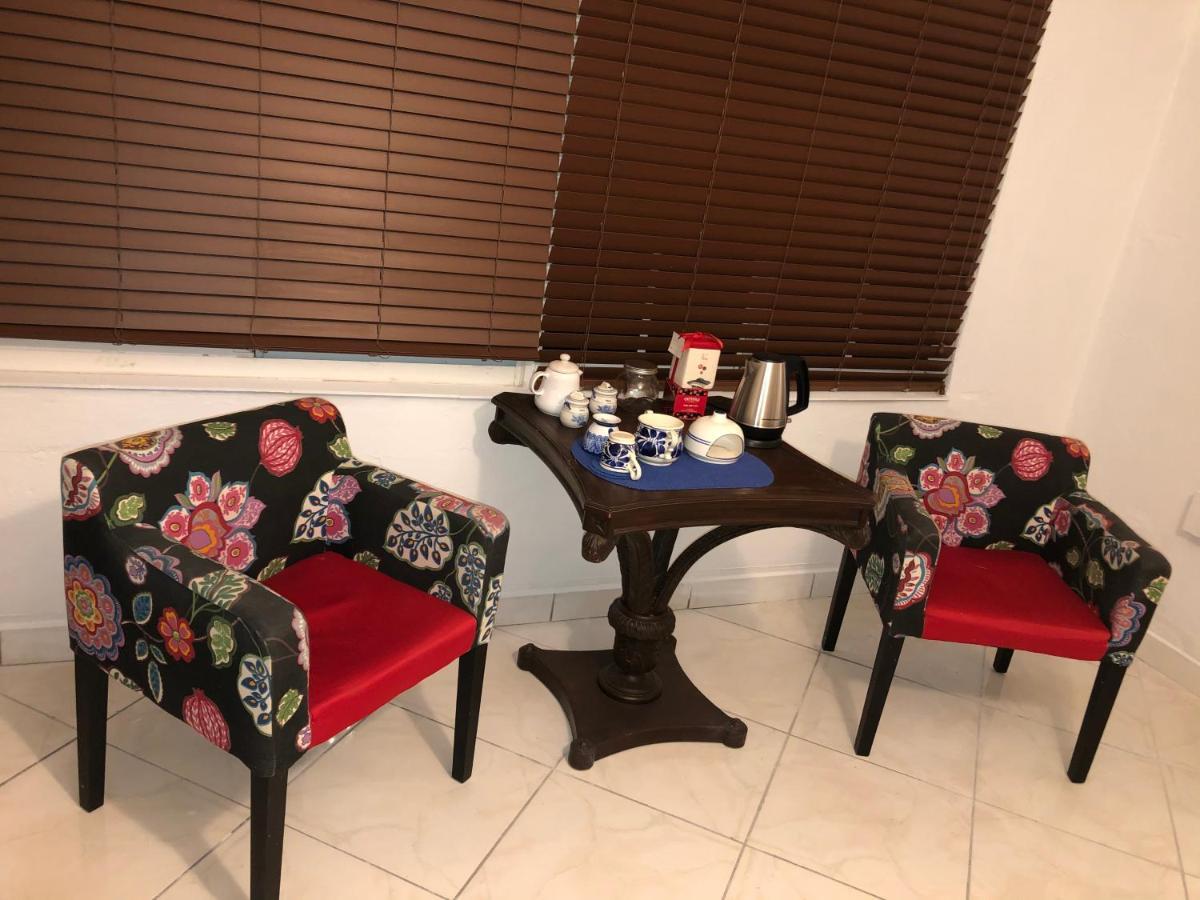 Private In The Heart Of Calle Ocho Habitación en casa particular Miami