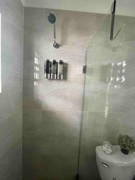 Habitación en casa particular Private In The Heart Of Calle Ocho Miami